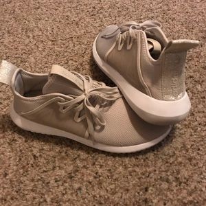 Adidas tubular women’s shoes